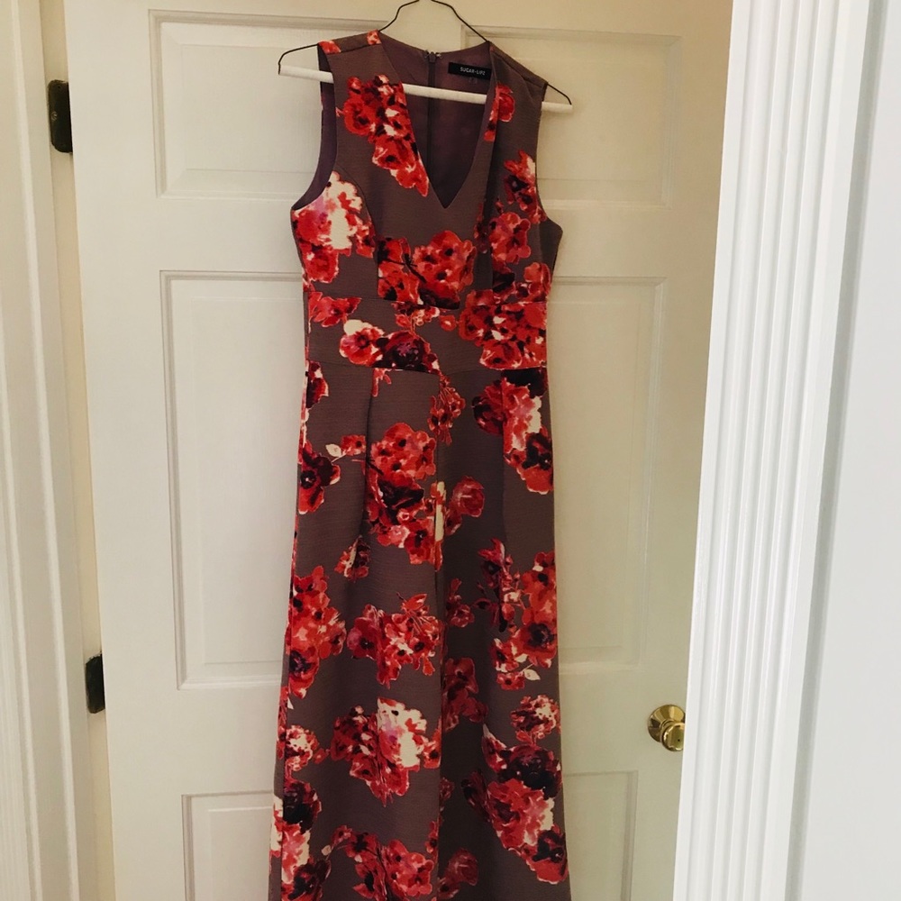 Jumpsuit size M ( fits like a small)